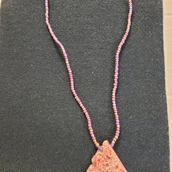 BEAUTIFUL NECKLACE WITH MULTI-PIECE BRACELETS SET. - Picture 7 of 8